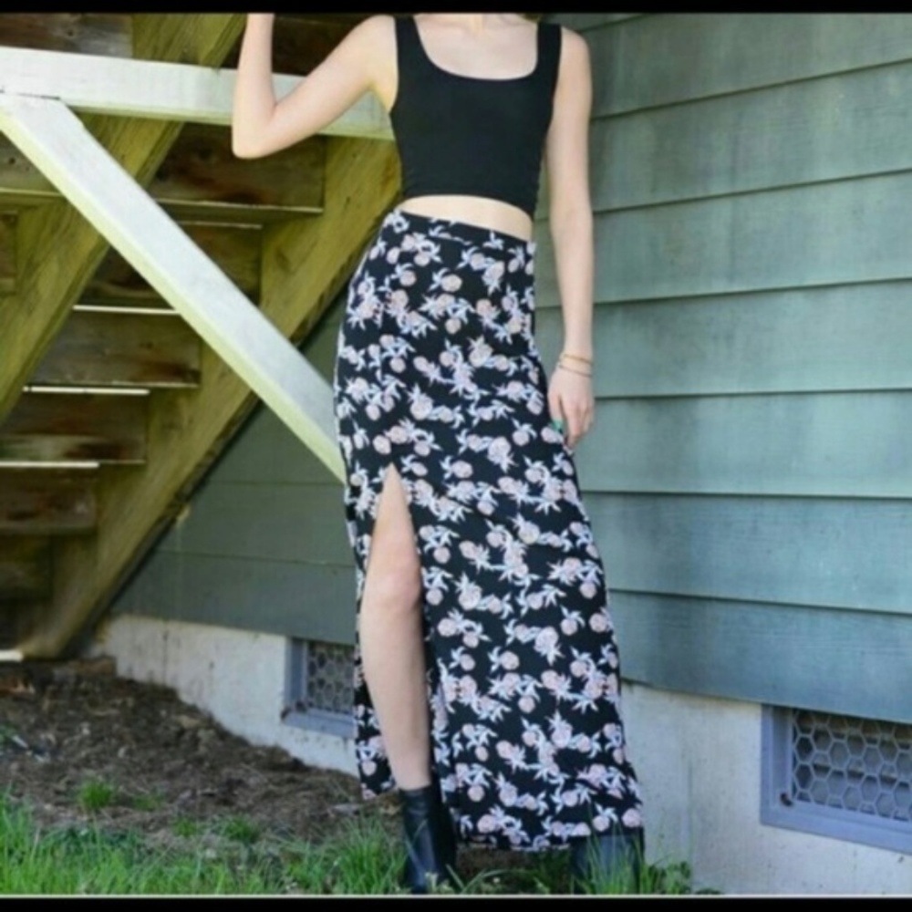 Wayf Pineapple Side Slit Maxi Skirt Size Small